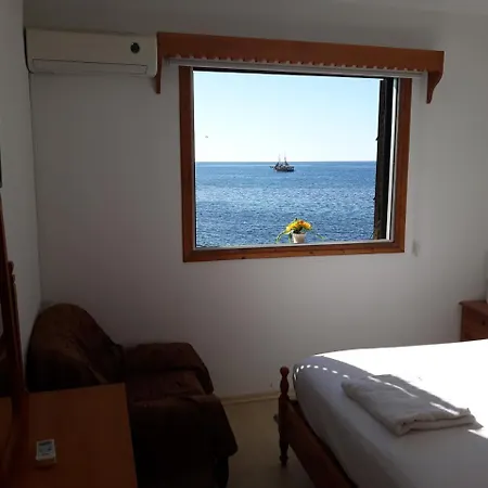 ゲストハウス 777 2*