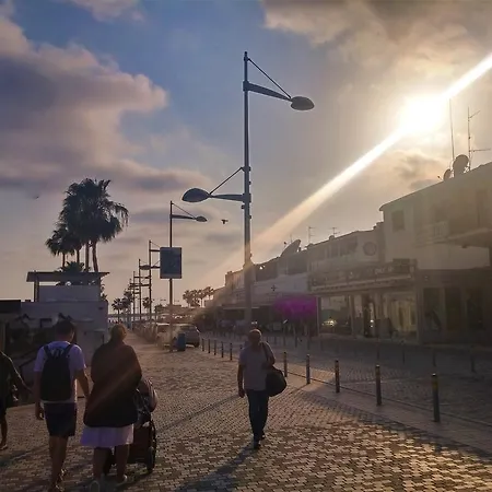 בית הארחה 777 Paphos